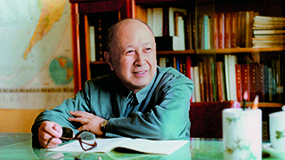 錢學(xué)森：外國人能搞的，中國人為什么不能搞？