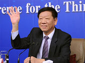 尹蔚民回應(yīng)熱點：就業(yè)、養(yǎng)老、延遲退休