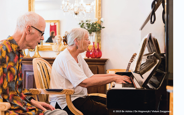 一場(chǎng)影響全球的失智長(zhǎng)者“回歸試驗(yàn)”