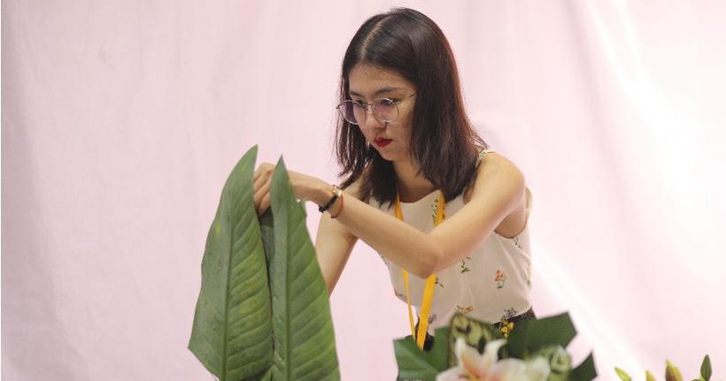 視頻|如此動(dòng)人，和百合來(lái)場(chǎng)約會(huì)吧！第三屆中國(guó)凌源百合節(jié)花藝大賽花絮