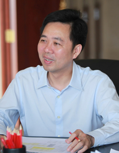 弘陽集團(tuán)董事長、總裁曾煥沙
