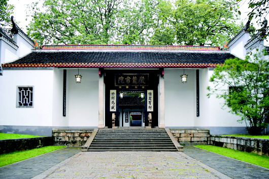 千年岳麓，弦歌不絕