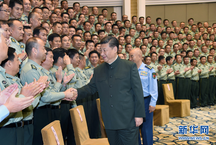 6月22日，正在山西省考察工作的中共中央總書記、國家主席、中央軍委主席習近平在太原接見駐晉部隊師以上領導干部和建制團單位主官。新華社記者 琚振華 攝
