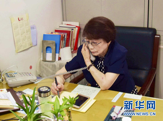 老年生活精力都放在教育上，健康秘訣是保持學(xué)習(xí)，簡單生活。