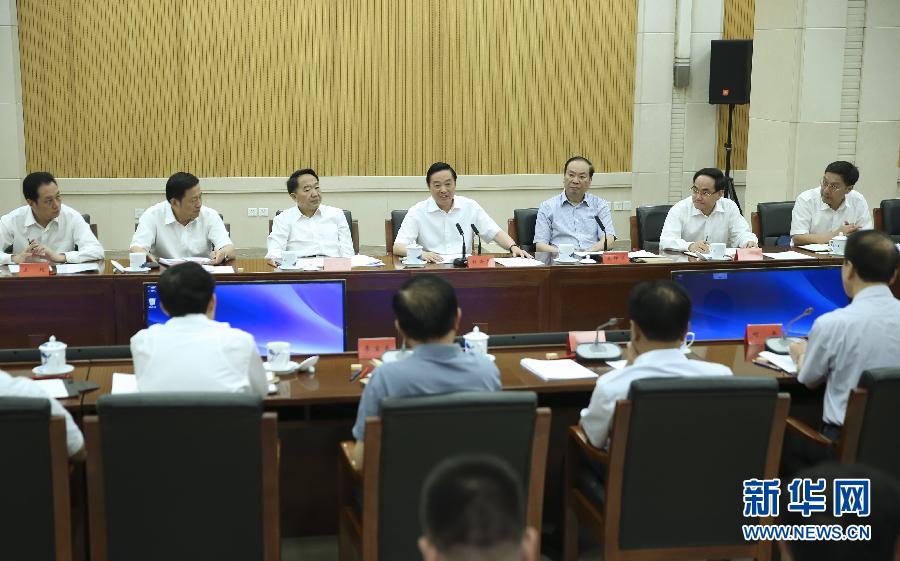 8月31日，中宣部在北京召開創(chuàng)新新聞傳播工作交流會(huì)，中共中央政治局委員、中央書記處書記、中宣部部長劉奇葆出席會(huì)議并講話。新華社記者蘭紅光攝