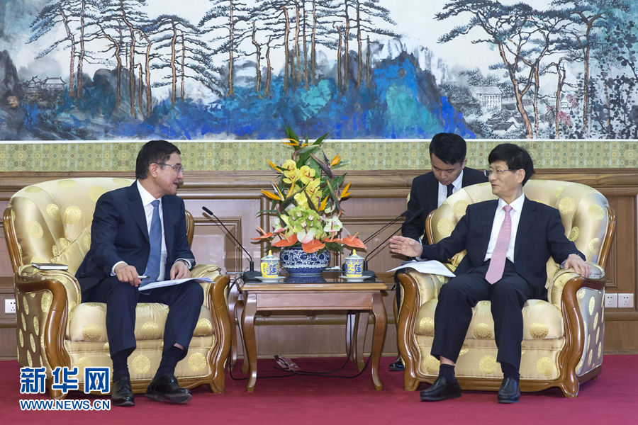 7月19日，中共中央政治局委員、中央政法委書(shū)記孟建柱在北京會(huì)見(jiàn)烏茲別克斯坦副總理庫(kù)奇卡羅夫。 新華社記者崔新鈺攝