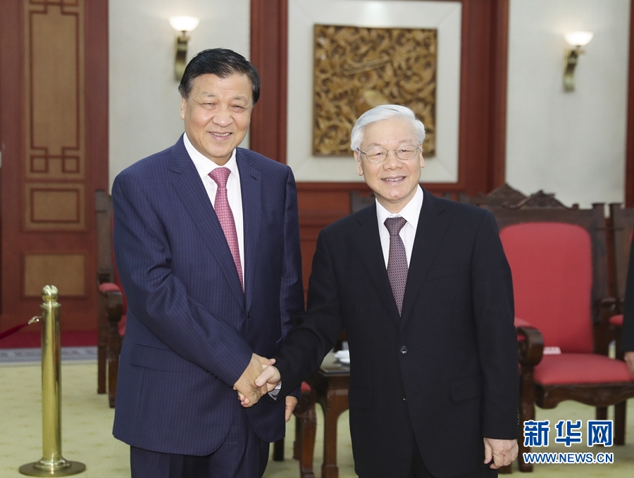 應越南共產(chǎn)黨邀請，中共中央政治局常委、中央書記處書記劉云山9月18日至19日對越南進行正式訪問。這是9月18日，劉云山在河內(nèi)會見越共中央總書記阮富仲。 新華社記者 丁林 攝