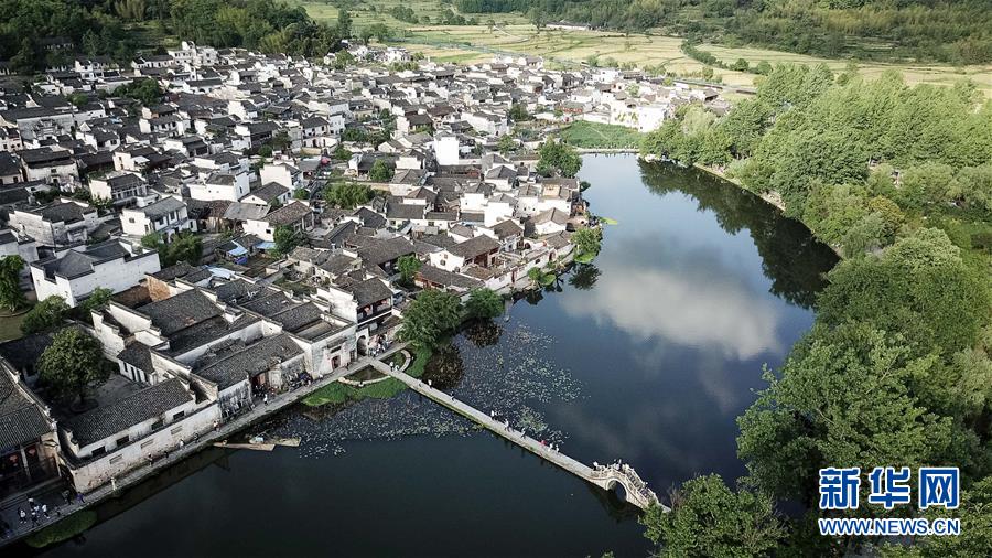 （新華全媒頭條·搶救古民居·圖文互動）（1）當(dāng)古民居遇上城鎮(zhèn)化，如何留住鄉(xiāng)愁？