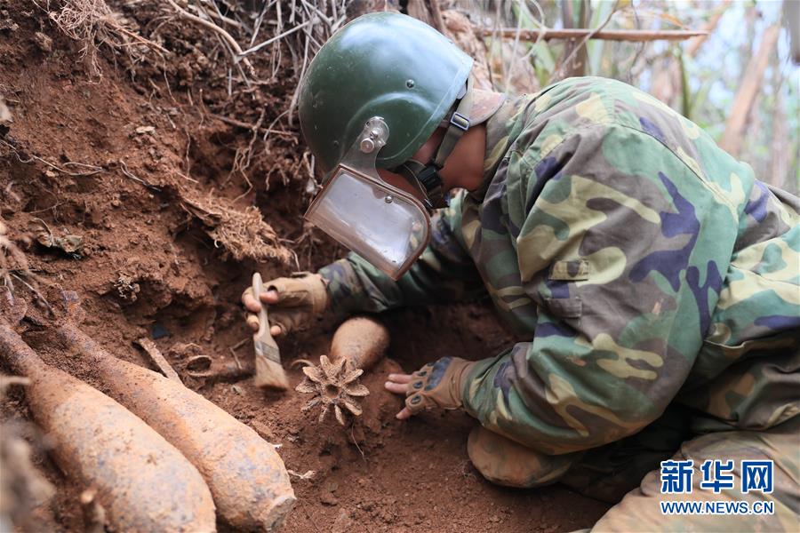 （圖文互動）（1）和平年代，離死神最近的人——南部戰(zhàn)區(qū)陸軍云南掃雷大隊邊境掃雷排爆記事