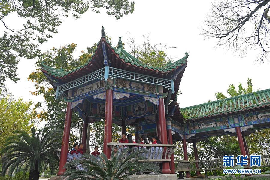 （慶祝改革開放40周年基層行·學(xué)校篇·圖文互動）（8）白鷺洲中學(xué)40年:書院教育的時(shí)代探索