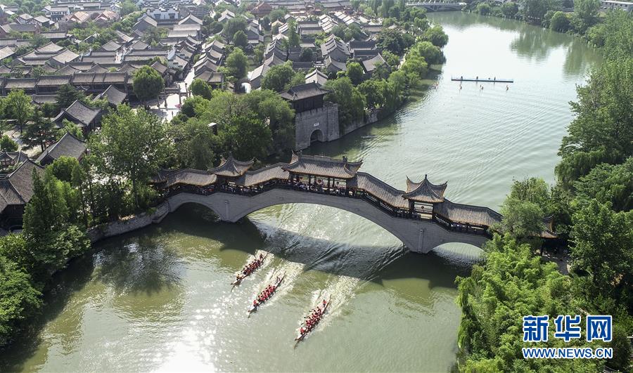 （新華全媒頭條·圖文互動）（1）文明之光照亮復(fù)興之路——以習(xí)近平同志為核心的黨中央關(guān)心文化和自然遺產(chǎn)保護工作紀實