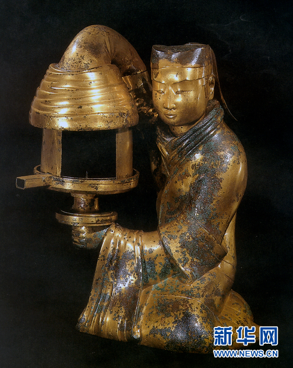 （新華調(diào)查·新中國考古重大發(fā)現(xiàn)·圖文互動）（4）滿城漢墓：點(diǎn)一盞長信宮燈，看不盡金縷玉衣