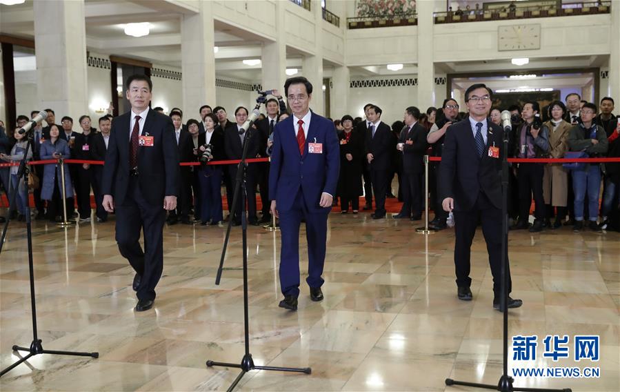 （兩會(huì)·面對面·XHDW）（9）全國政協(xié)委員接受采訪
