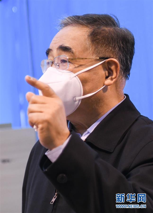 （聚焦疫情防控·圖文互動）（4）“治療輕癥患者中西醫(yī)結(jié)合很有效，不鼓勵人人吃藥來預防”——專訪中國工程院院士、天津中醫(yī)藥大學校長張伯禮