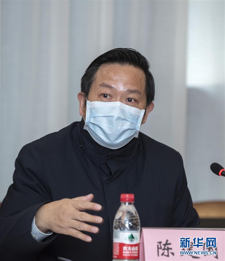 （聚焦疫情防控·圖文互動(dòng)）（2）急防控所急，沖鋒勇向前——華中科技大學(xué)以科研攻關(guān)推動(dòng)疫情防控救治觀察