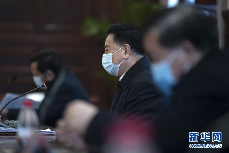 （聚焦疫情防控·圖文互動(dòng)）（4）急防控所急，沖鋒勇向前——華中科技大學(xué)以科研攻關(guān)推動(dòng)疫情防控救治觀察