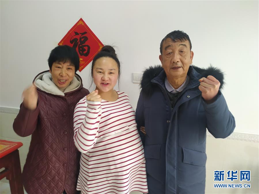 （一線抗疫群英譜·圖文互動(dòng)）（4）羅文浩：“女兒，你的名字里有溫暖，有榮光！”