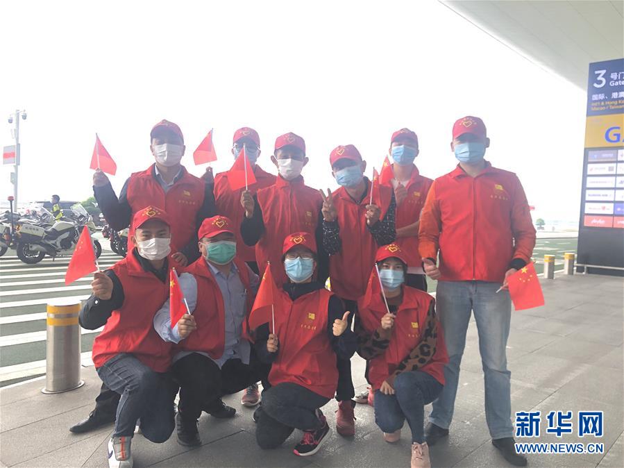 （新華全媒頭條·習近平致敬的戰(zhàn)“疫”英雄·武漢人民篇·圖文互動）（10）壯哉，大武漢——獻給英雄的武漢人民