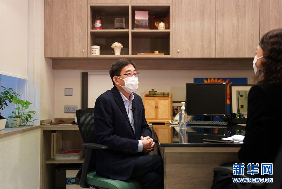 （香港故事·圖文互動）（1）從“非典”到新冠，一位香港醫(yī)生親歷的兩次抗疫