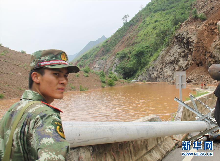 （為了民族復(fù)興·英雄烈士譜·圖文互動）謝樵：為救援泅渡堰塞湖，犧牲時只有24歲