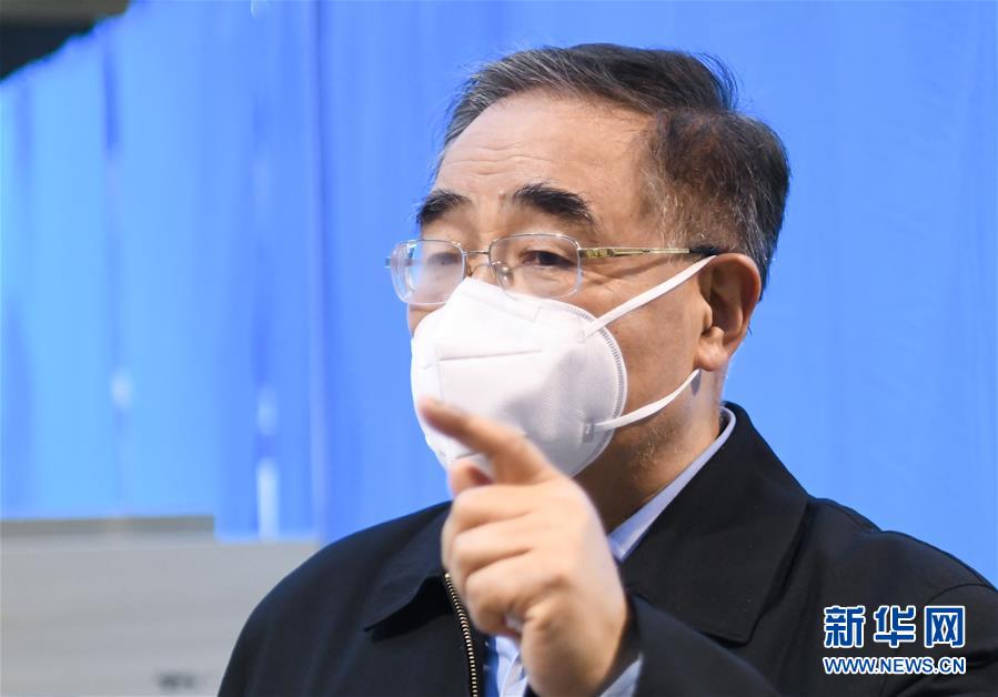 （聚焦疫情防控·圖文互動）（7）分秒必爭！一切為了治病救人——中國抗疫生命至上的生動實踐