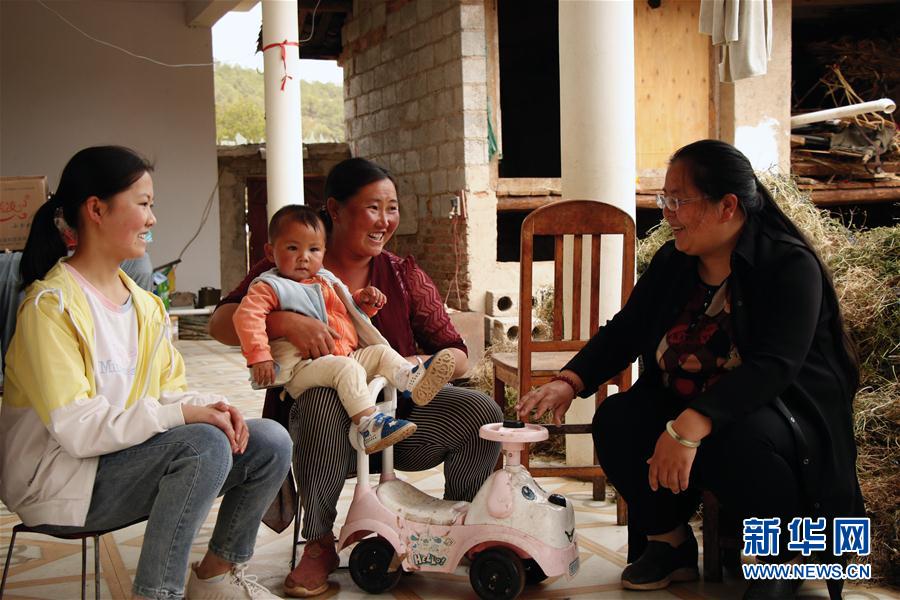 （代表委員履職&middot;圖文互動）（2）為百姓健康奔走&mdash;&mdash;全國人大代表胡阿羅履職記