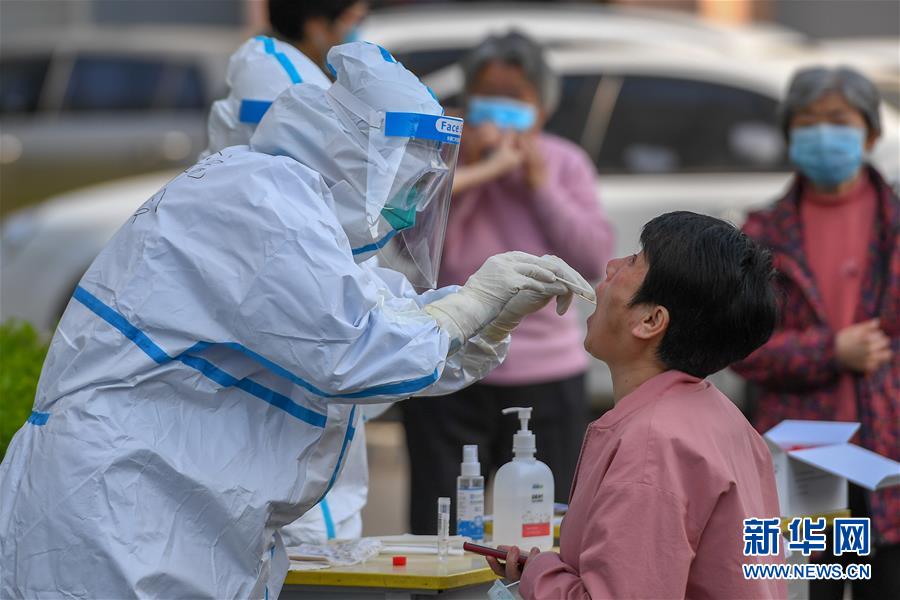 （新華全媒頭條·兩會精神看落實·圖文互動）（5）整體謀劃、系統(tǒng)升級、全面提升——落實全國兩會精神織牢織密公共衛(wèi)生防護網(wǎng)