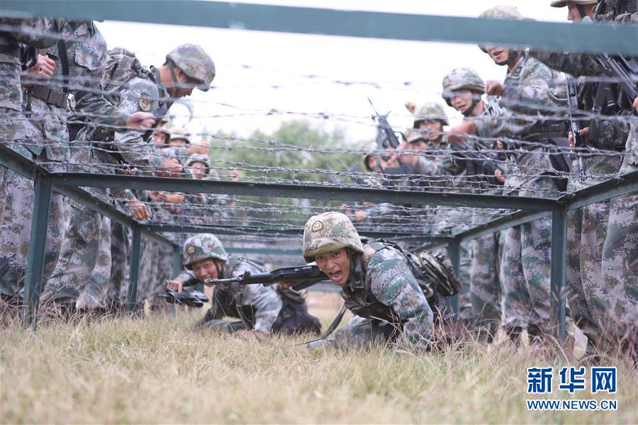 （在習近平強軍思想指引下·我們在戰(zhàn)位報告·圖文互動）（3）千里移防，鐵心跟黨走——南部戰(zhàn)區(qū)陸軍第75集團軍某紅軍旅政治建軍、練兵備戰(zhàn)記事