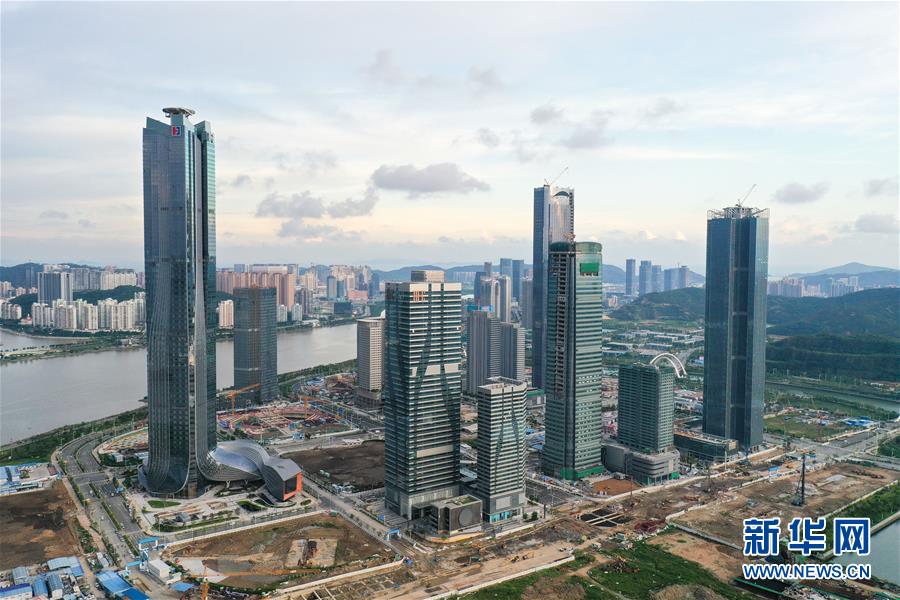 （在習近平新時代中國特色社會主義思想指引下——新時代新作為新篇章·習近平總書記關(guān)切事·圖文互動）（13）我家大門常打開——經(jīng)濟特區(qū)全方位對外開放故事