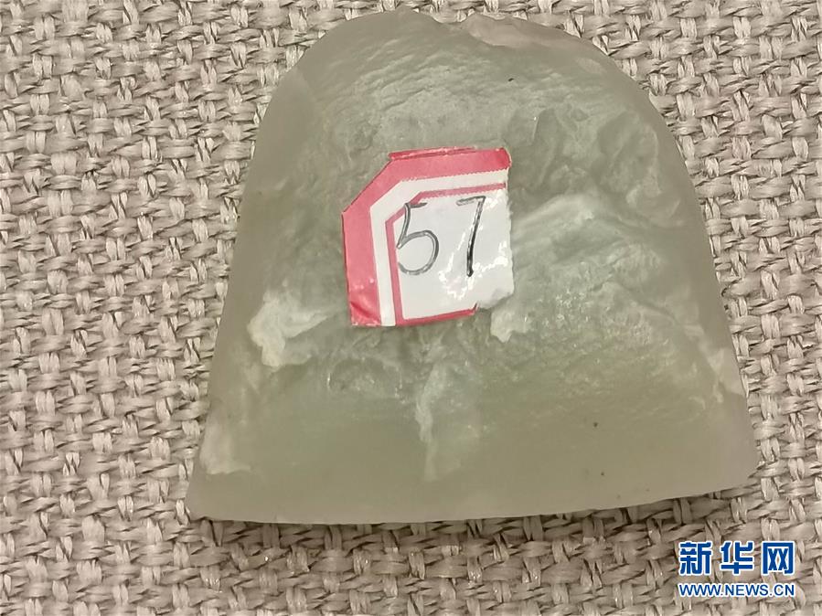 （文化視點(diǎn)·聽文物講故事·圖文互動(dòng)）（1）豪橫！古人扛著玉斧在羅布泊打獵