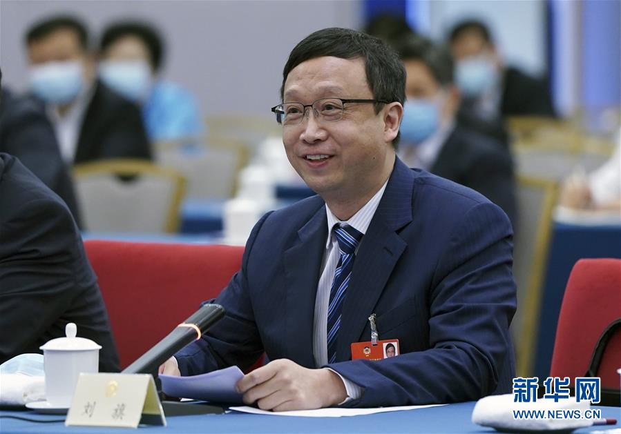 （新華全媒頭條·圖文互動）（4）從人民中汲取磅礴力量——習(xí)近平總書記同出席2020年全國兩會人大代表、政協(xié)委員共商國是紀(jì)實