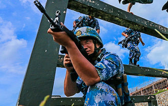 海軍陸戰(zhàn)隊(duì)特種障礙訓(xùn)練，敢來嗎？