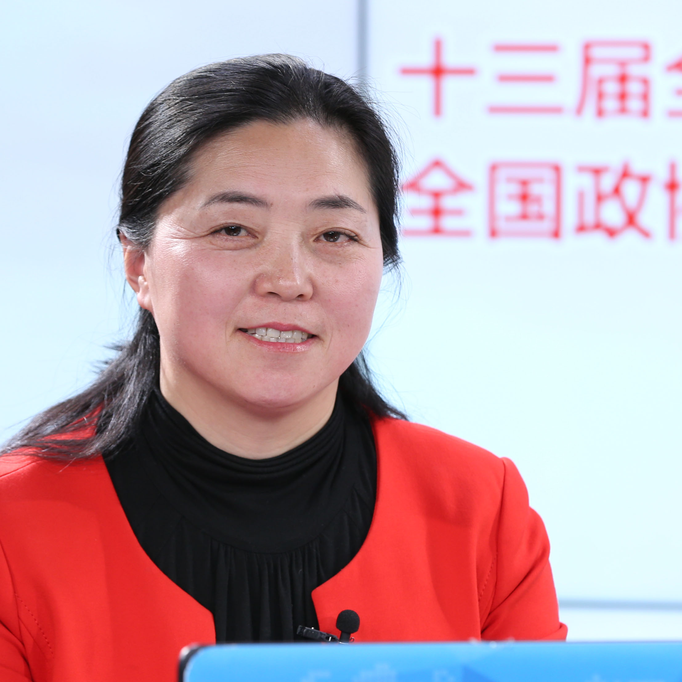 李葉紅：深化農(nóng)業(yè)供給側(cè)結構性改革是解決“果賤傷農(nóng)”之關鍵