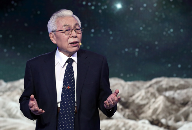 雖然已經(jīng)84歲了，但我還會加倍努力。