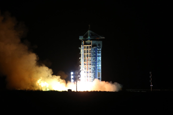 4月6日，實(shí)踐十號(hào)衛(wèi)星發(fā)射升空。
