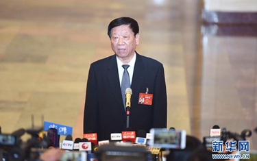 尹蔚民：如何確保新增就業(yè)目標實現(xiàn)？