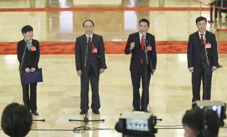 邱賽珍、張蜀新、潘克剛、李新民代表接受采訪
