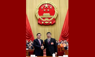 習(xí)近平當(dāng)選國(guó)家主席、中央軍委主席