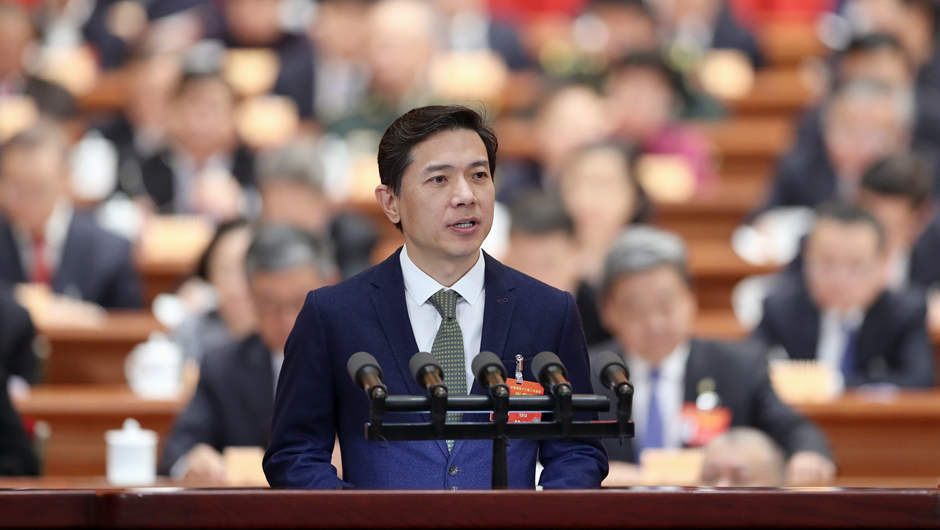 中國(guó)民間商會(huì)副會(huì)長(zhǎng)，百度在線網(wǎng)絡(luò)技術(shù)（北京）有限公司董事長(zhǎng)兼首席執(zhí)行官 李彥宏
