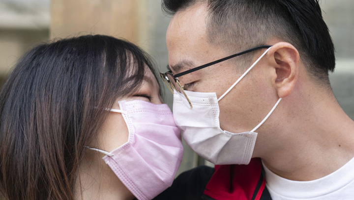 武漢新婚夫妻：經(jīng)此一疫，更懂家的分量