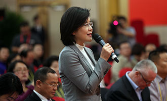 中央電視臺、中國網(wǎng)絡電視臺記者提問