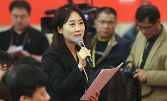 鳳凰衛(wèi)視、鳳凰網(wǎng)記者提問