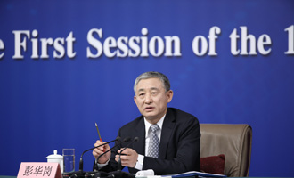 國(guó)資委副秘書長(zhǎng)、新聞發(fā)言人彭華崗