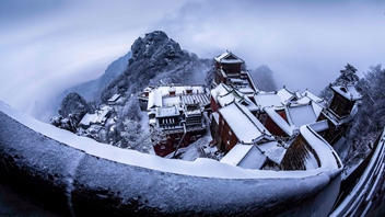 追夢足跡｜武當(dāng)：云繞仙山，雪落紫金