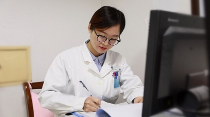 有才！這位女醫(yī)生自創(chuàng)說唱視頻，讓科普更“接地氣”