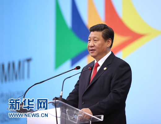 7月15日，國家主席習(xí)近平在巴西福塔萊薩出席金磚國家領(lǐng)導(dǎo)人第六次會(huì)晤并發(fā)表重要講話。 新華社記者 蘭紅光 攝