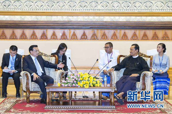 11月14日，中國國務(wù)院總理李克強(qiáng)在內(nèi)比都會見緬甸聯(lián)邦議會議長兼人民院議長吳瑞曼。新華社記者 王曄 攝