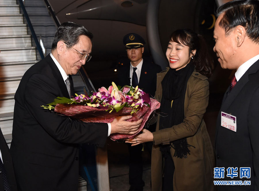 12月25日至27日，中共中央政治局常委、全國政協(xié)主席俞正聲對越南進(jìn)行正式訪問。這是12月25日，俞正聲抵達(dá)河內(nèi)，開始對越南進(jìn)行正式訪問。 新華社記者馬占成攝