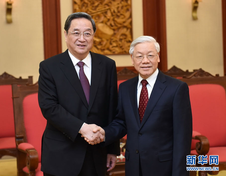 12月25日至27日，中共中央政治局常委、全國政協(xié)主席俞正聲對越南進(jìn)行正式訪問。這是12月26日，俞正聲在河內(nèi)會見越共中央總書記阮富仲。 新華社記者劉建生攝