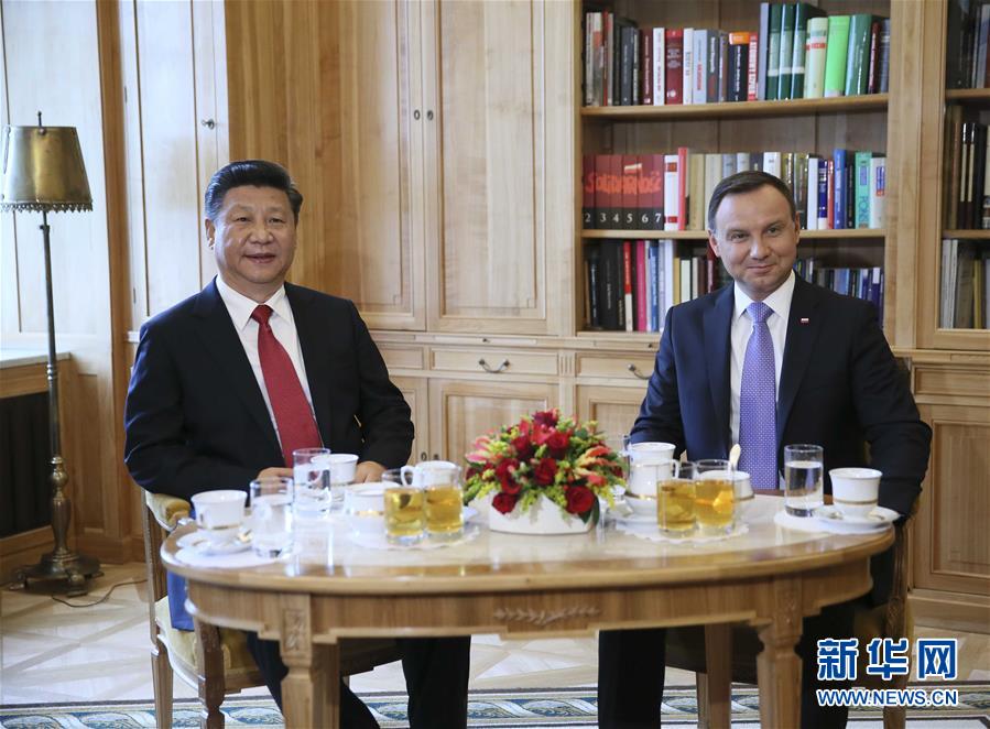 6月20日，國(guó)家主席習(xí)近平在華沙同波蘭總統(tǒng)杜達(dá)舉行會(huì)談。新華社記者蘭紅光攝 